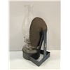 Image 2 : Antique wall mount oil lamp w/ reflector