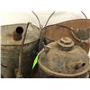 Image 2 : Group of 5 vintage automotive lubricant/fluid cans