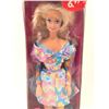 Image 2 : Mattel Inc. 1992 Barbie Style Barbie doll in original box