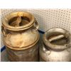 Image 2 : 2 vintage cream cans w/ lids