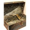 Image 2 : Antique steamer trunk