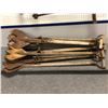 Image 1 : Group of 11 vintage garden spade tools