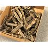 Image 2 : 2 boxes of vintage equestrian leather horse tack
