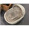 Image 2 : Group of 5 pcs vintage wicker items