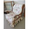 Image 2 : Floral Upholstered Rocking Chair