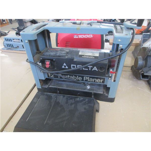 Delta 12" Portable Planer- Model 22-540- Extra Knives- Runs- Very Good Condition