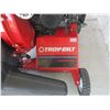 Image 2 : Troy Bilt Chipper/Vac- 5 HP- Manual- Runs- Looks Like A New One