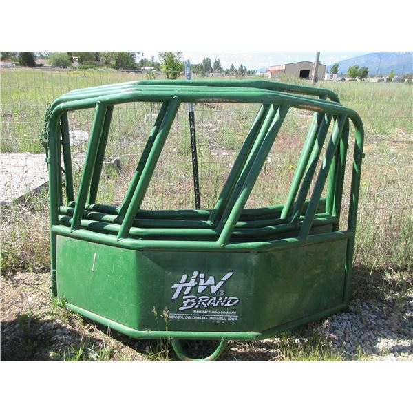 HW Brand Round Bale Feeder- 4 Sections- Like New Condition