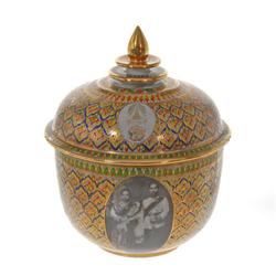 Benjarong Heavy Gilded Bowl  Lid  Rama V (ANT-411)