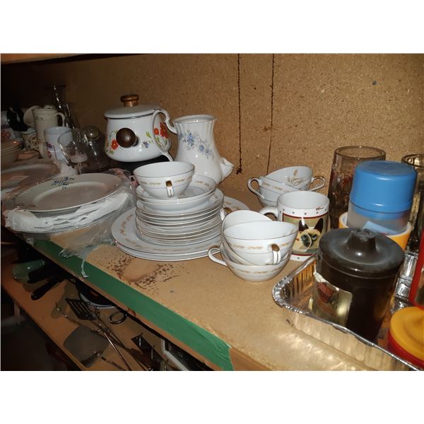 Corelli DIshes, Salad spinet, Isi Soda Siphon and more. Cat A.