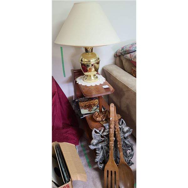 Side table, lamp and more, cat C