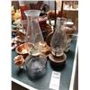 Image 12 : Chalk ware, oil lamps and more cat C