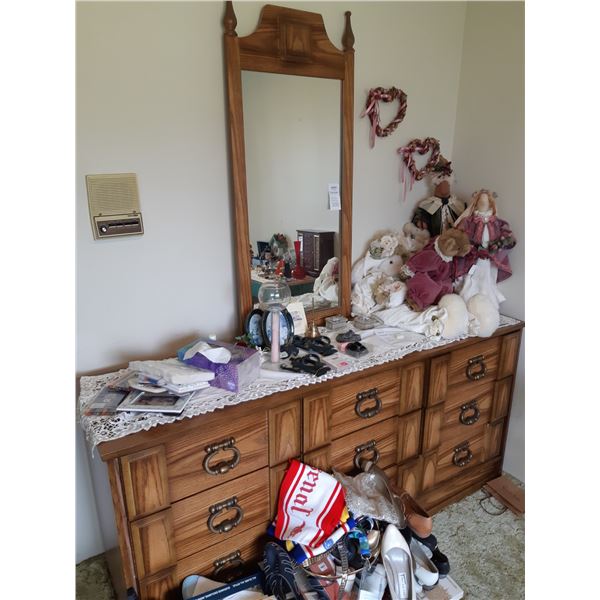 Dresser, mirror cat C