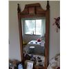 Image 2 : Dresser, mirror cat C
