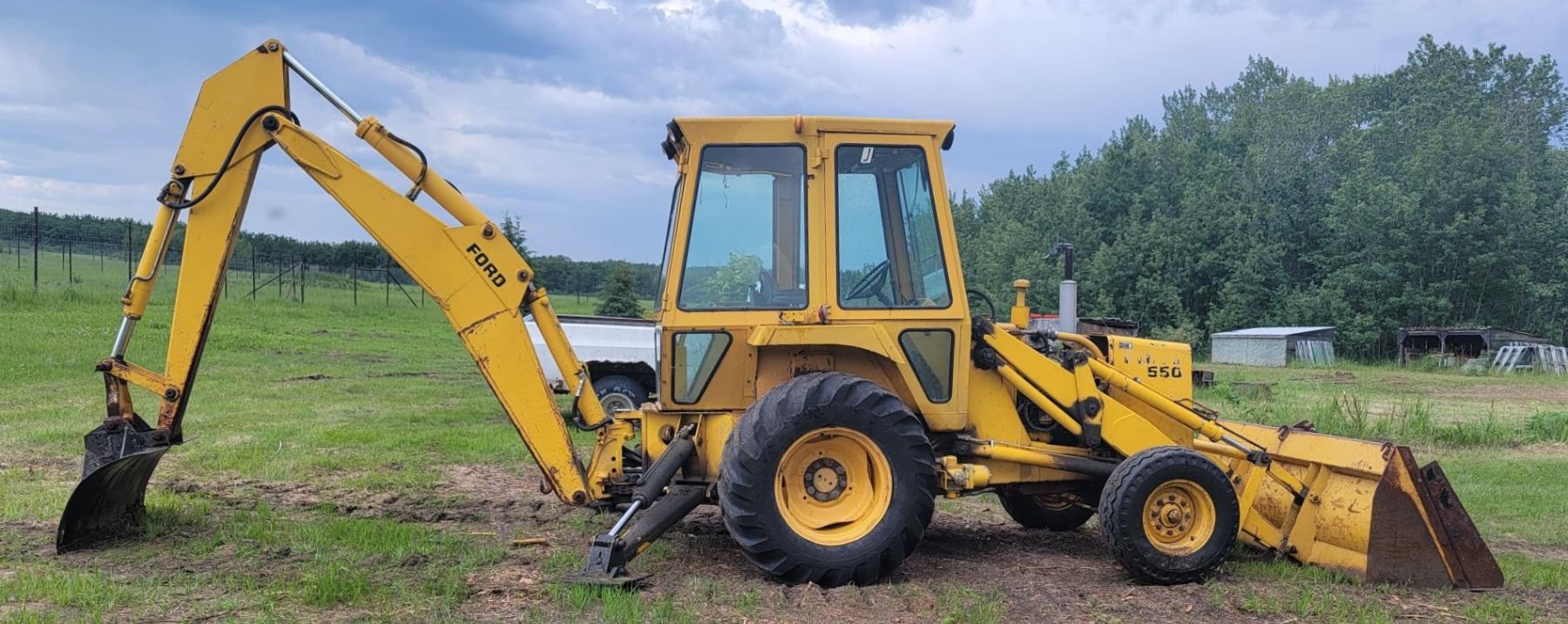 1977 Ford 550 Backhoe Loader , RUNNING, 5653 Hours