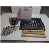 Image 1 : New SAE/metric wrenches - 22 piece, new hammer handles - (unused)