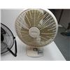 Image 3 : (2) Oscillating fans (working) - 16"and 18" - black fan like new