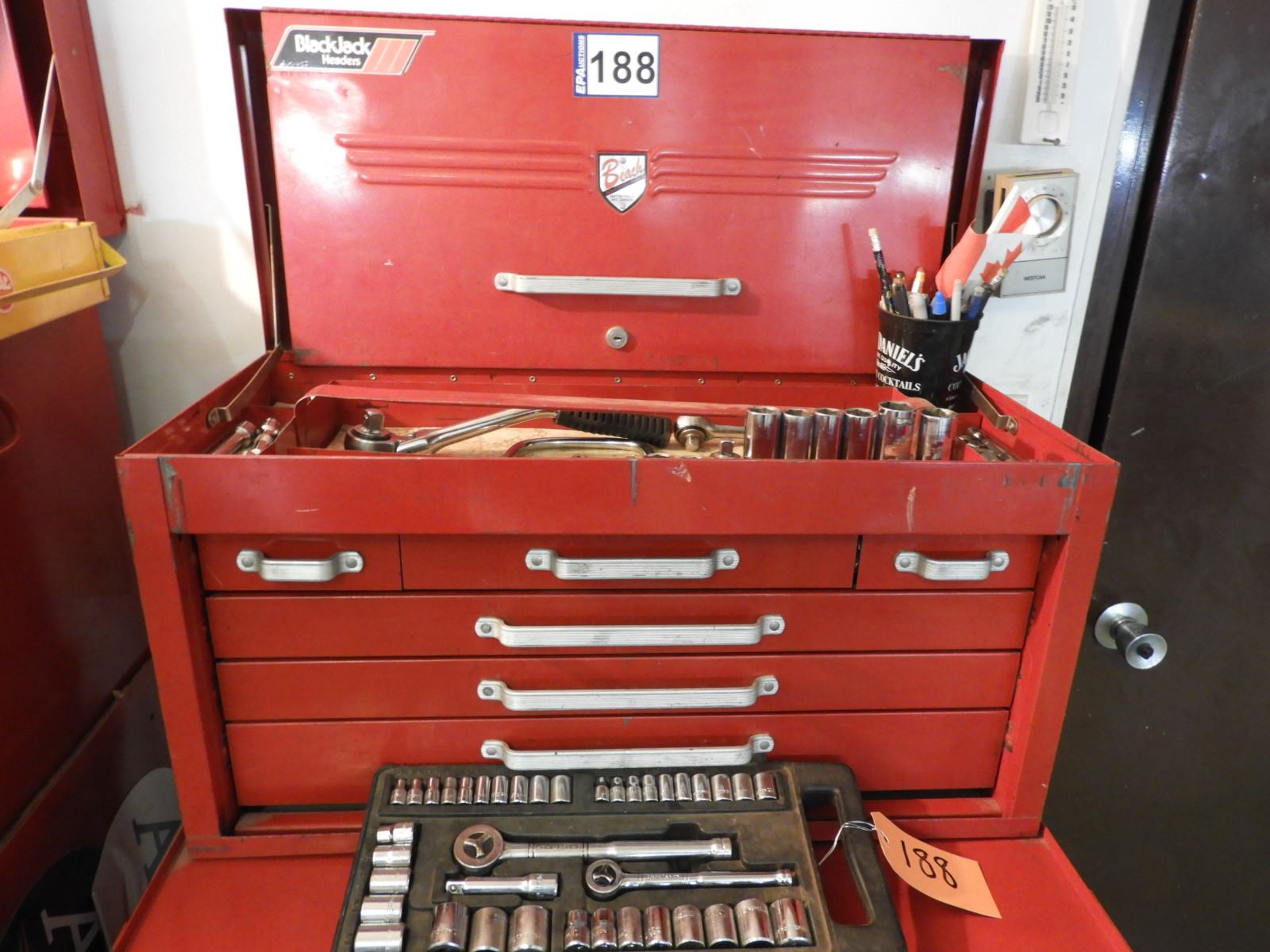 Tool box, Beach 6 drawer upper tool chest, complete with an assortment