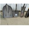 Image 2 : Poly scoop shovel, spade, narrow spade, leaf rake, old rake, floor sqeegee 30", hole scoop