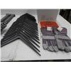 Image 5 : (2) wardrobe box hangers 24", (2) shelf brackets 6" x 8", poly sheets 10ft x 12 ft sheet, (3) 7" x 9