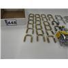 Image 5 : (20 square clamps 2 1/1" x 3" (unused), (4) carabiners (unused), cable clamps (unused), (3) bearing
