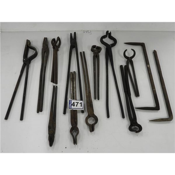 (13 pieces) Blacksmith tools assorted tongs etc