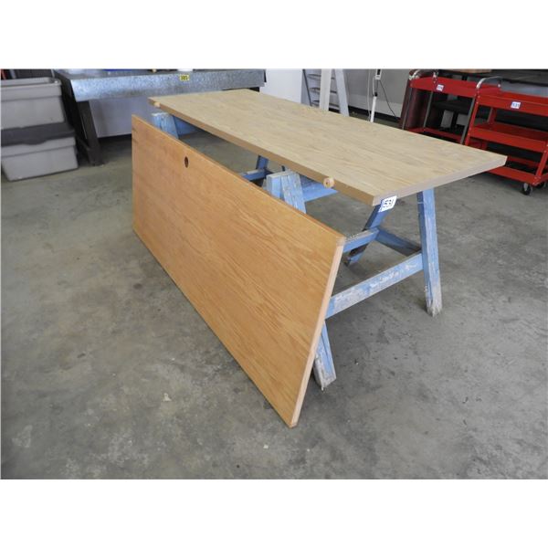 (2) Doors, hollow core (1)32"Wx80"L, (1) 30"W x 80"L, (2) saw horses 38"x34"H