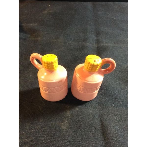 Vintage jug salt and pepper shakers