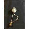 Image 1 : Pearl photo brooch pin