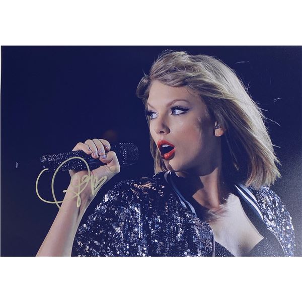 Autograph Signed  Taylor Swift Photo