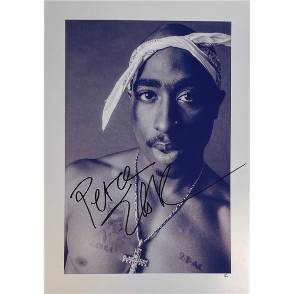 Autograph Signed  Tupac Photo