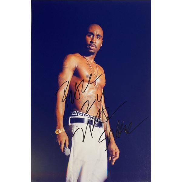 Autograph Signed  Tupac Photo