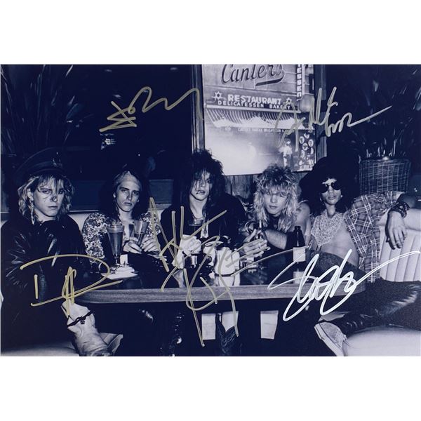 Autograph Signed  Guns N Roses Photo