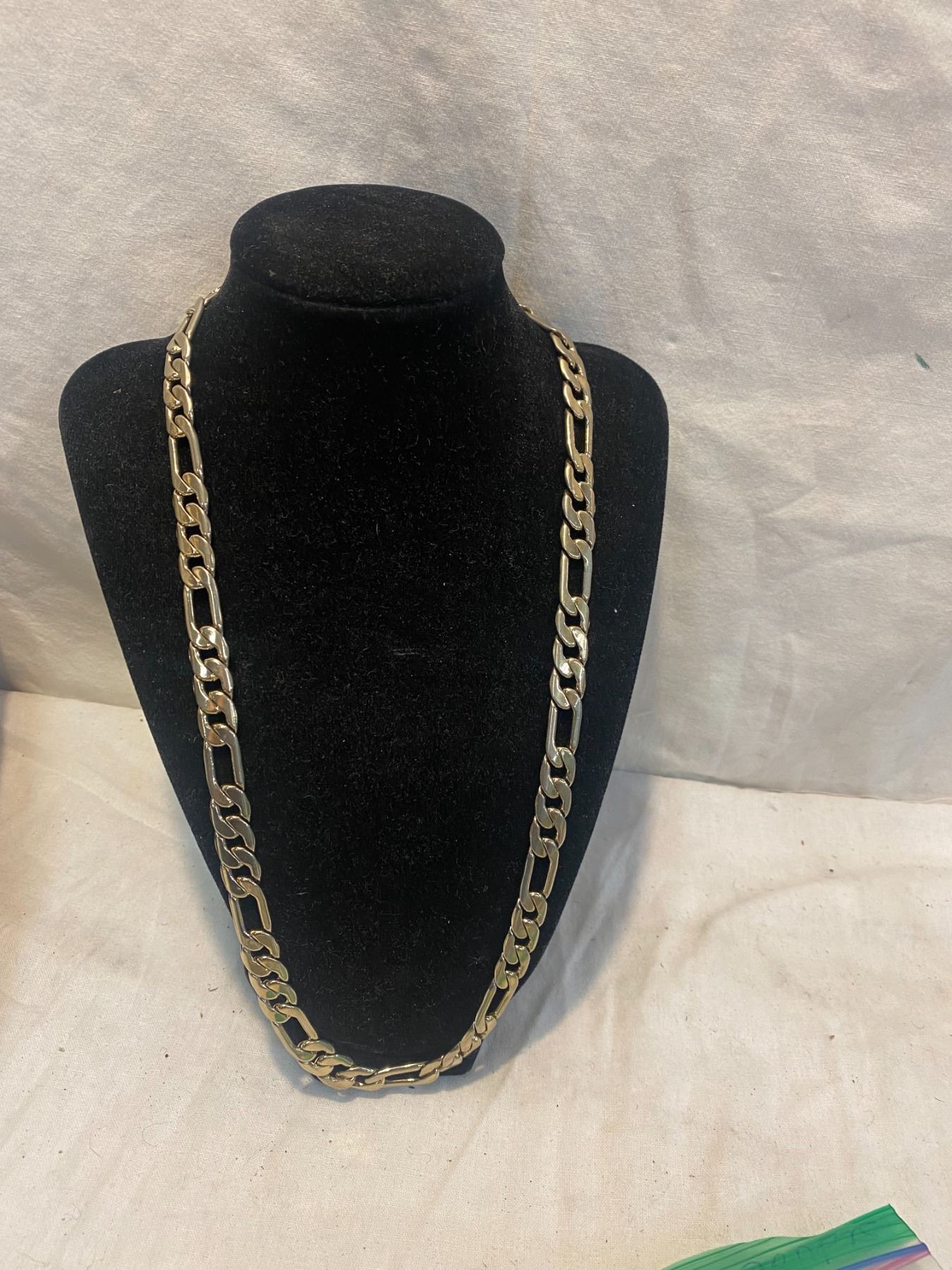 Necklace stamped 14k