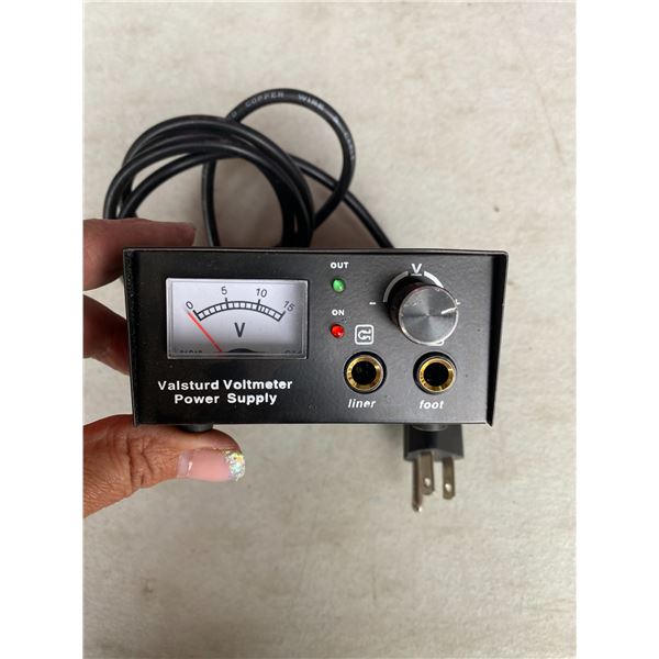 Voltmeter power supply