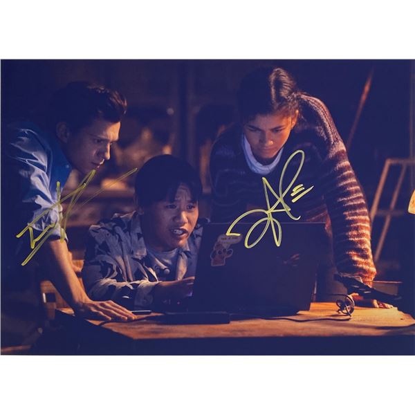 Autograph Signed Spiderman No Way Home Photo