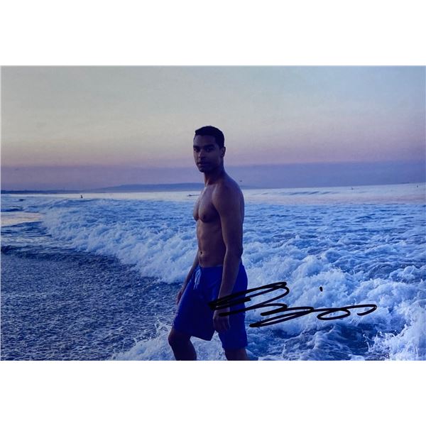 Autograph Signed Regé-Jean Page Photo