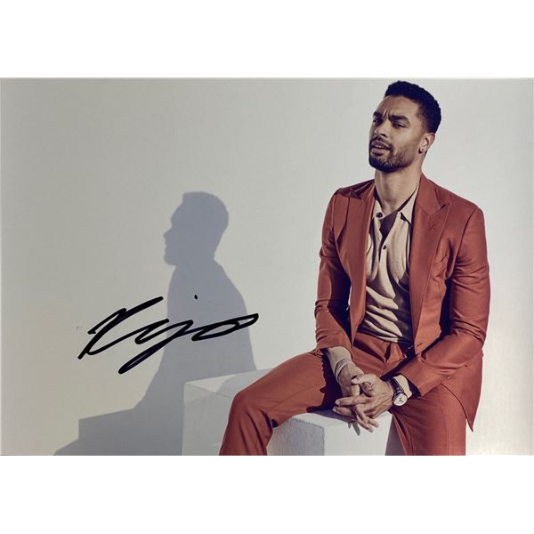 Autograph Signed Regé-Jean Page Photo