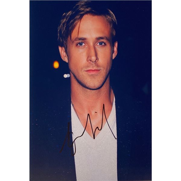 Autograph Signed  Ryan Gosling Photo