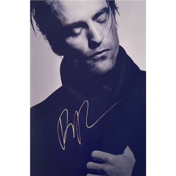 Autograph Signed  Robert Pattinson Photo