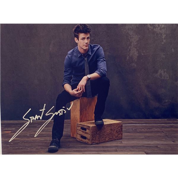 Autograph Signed  Grant Gustin Photo