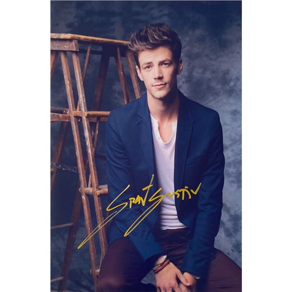 Autograph Signed  Grant Gustin Photo