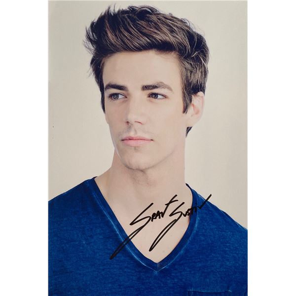 Autograph Signed  Grant Gustin Photo