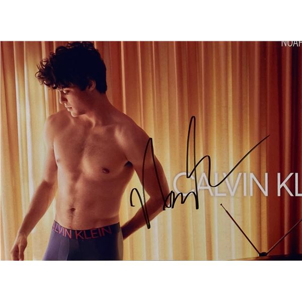 Autograph Signed  Noah Centineo Photo