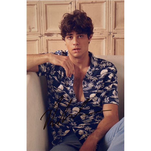 Autograph Signed  Noah Centineo  Photo