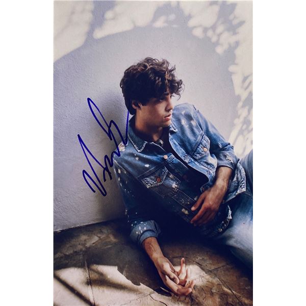 Autograph Signed  Noah Centineo  Photo
