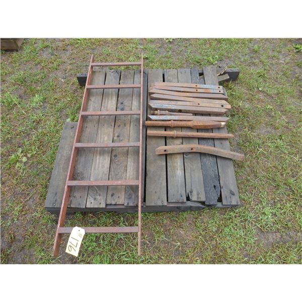 3' Steel Ladder and Bucket Teeth