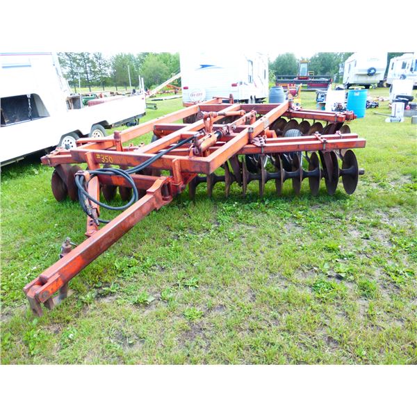 Miller Approx. 13', Tauller Disc 20" Front Blades