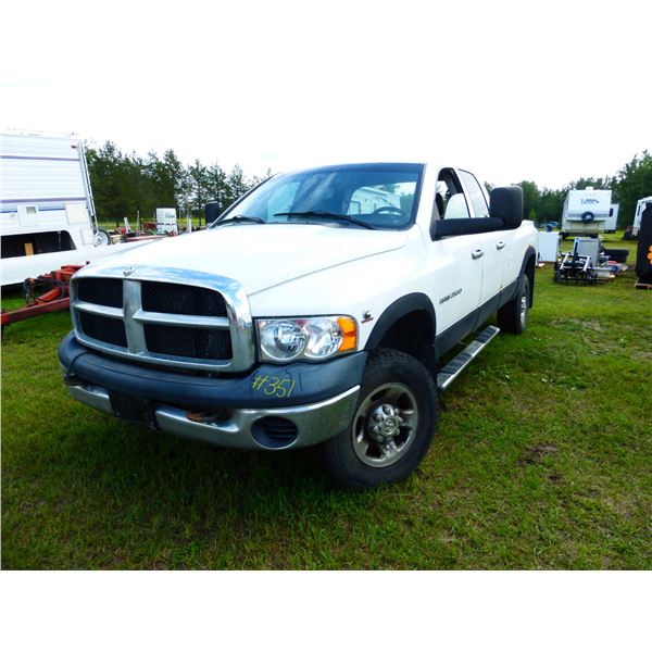 2003 Dodge 2500, 4 Wheel Cummins Diesel, Auto Trans, Crew Cab, Long Box, Tonneau Cover, 5th Wheel Ra