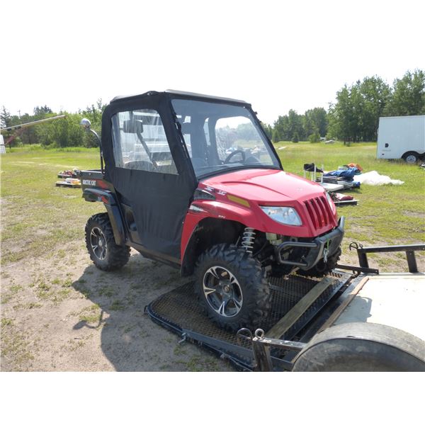 2014 Arctic Cat 1000XTX, Winch, Enclosed Cab, Gun Holder, Showing 260 Miles SN.4UF14MPV0ET308060